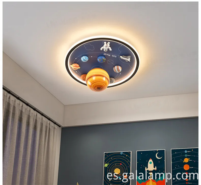 Lámpara de techo LED creativa de astronautas para niños de los niños